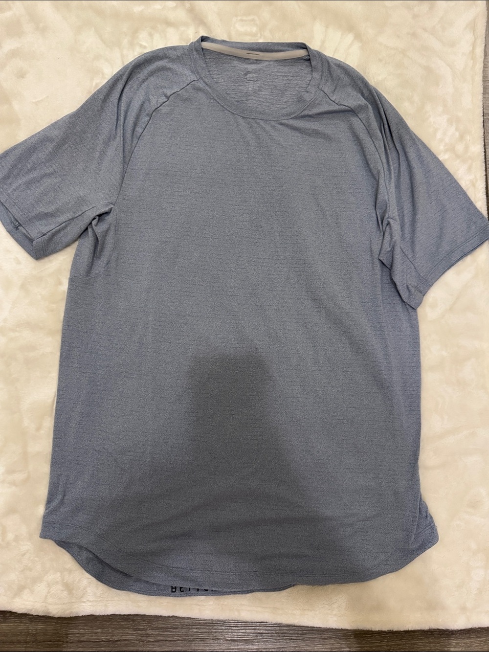 Lululemon Men's Heather Slate Short-Sleeve Crew Neck Shirt